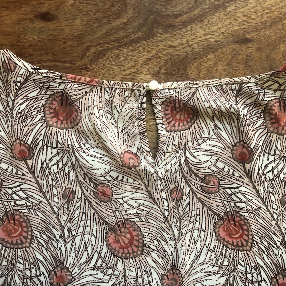 LOFT Peacock Feather Pattern Blouse Pink Tan - Size Large - Picture 7 of 16